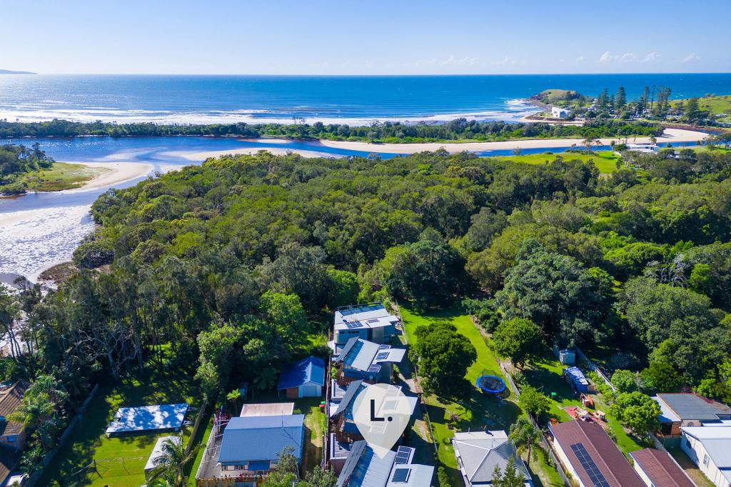 2/9 BELMORE ST, CRESCENT HEAD, NSW 2440