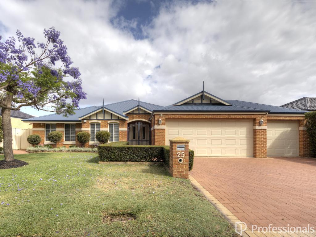 25 The Promenade, Wattle Grove, WA 6107