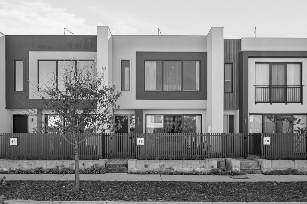 12 TURQUOISE BVD, TREEBY, WA 6164