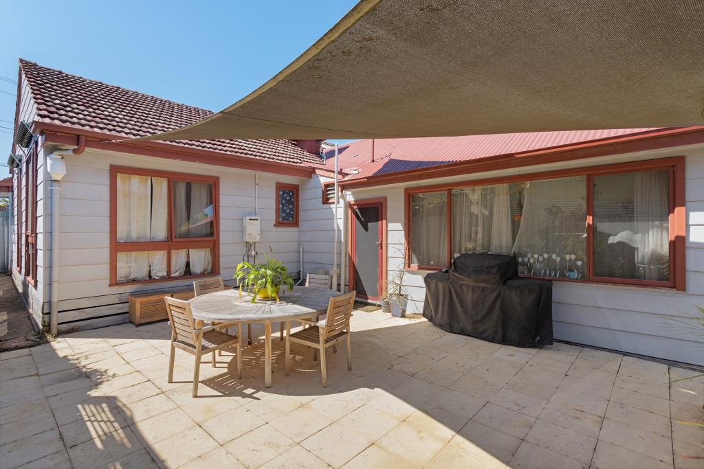 13 AVENZA ST, MENTONE, VIC 3194