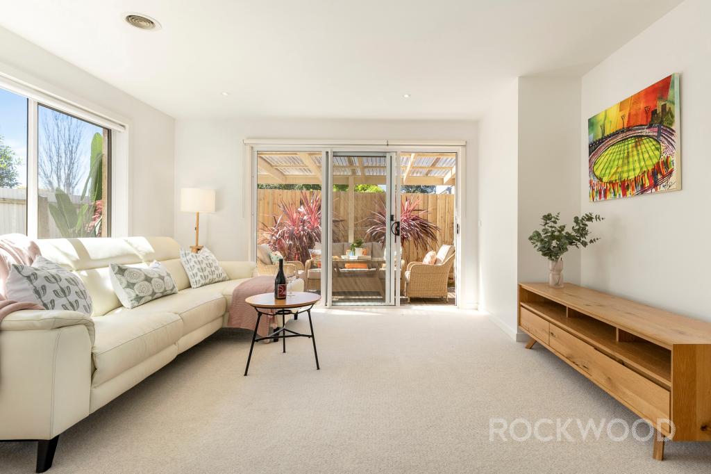 3/12 ALBERT ST, HASTINGS, VIC 3915