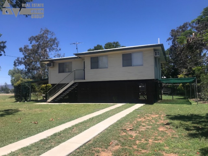23 Gum St, Blackwater, QLD 4717