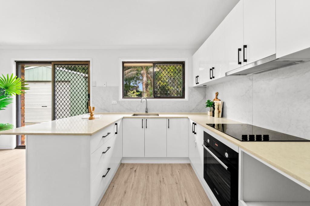 4 Highcrest Dr, Browns Plains, QLD 4118