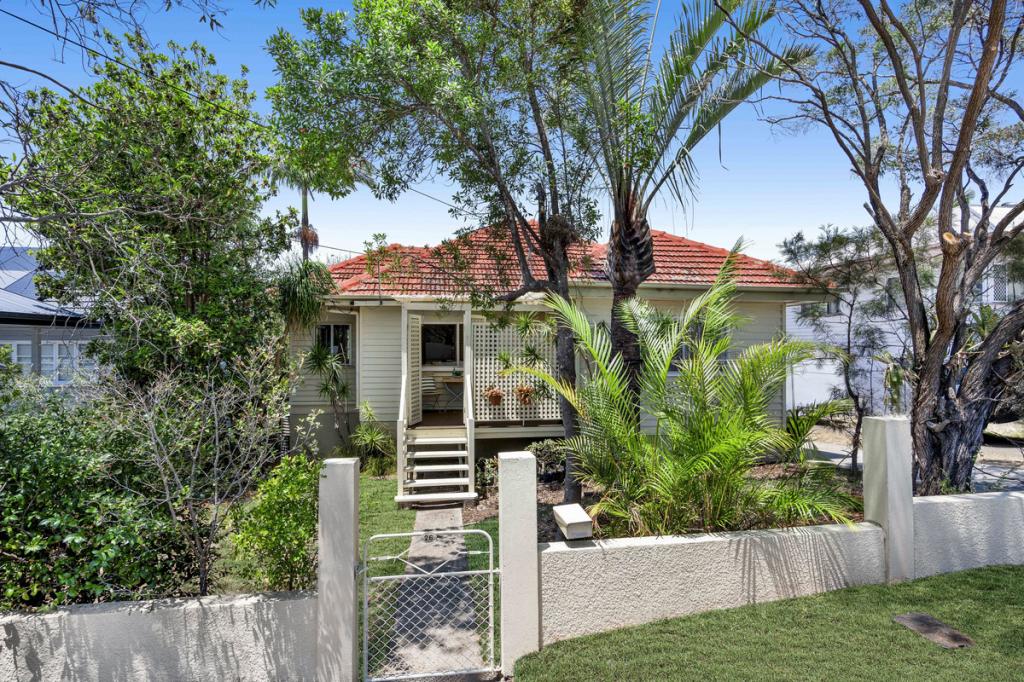 26 Manly Rd, Manly, QLD 4179
