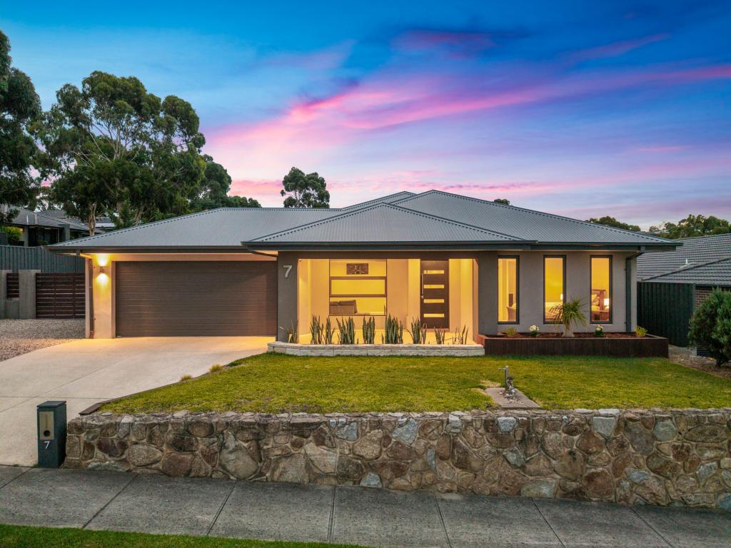 7 Ocean Bend, Pakenham, VIC 3810