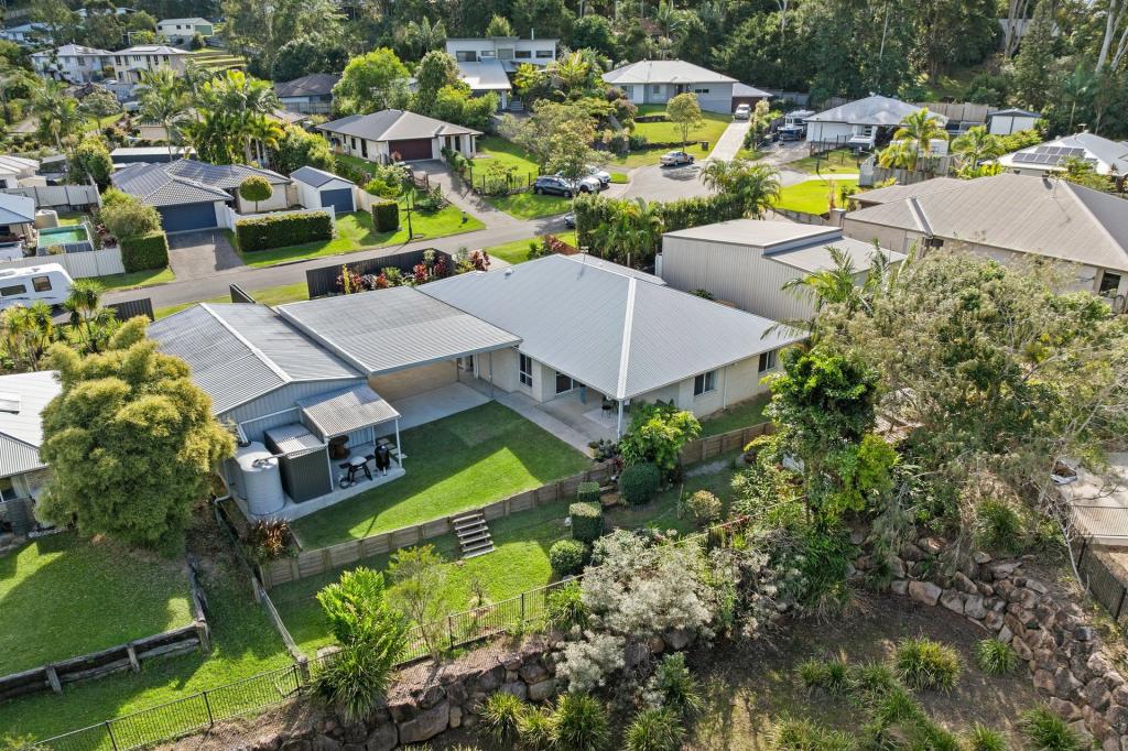 4 Haven Ct, Mooloolah Valley, QLD 4553