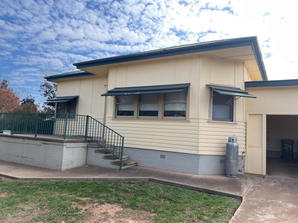 1/9 Clarinda St, Parkes, NSW 2870