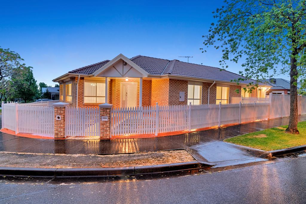 2 Scarborough Tce, Craigieburn, VIC 3064