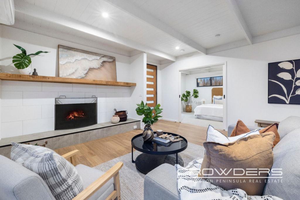 12 TANYA ST, RYE, VIC 3941