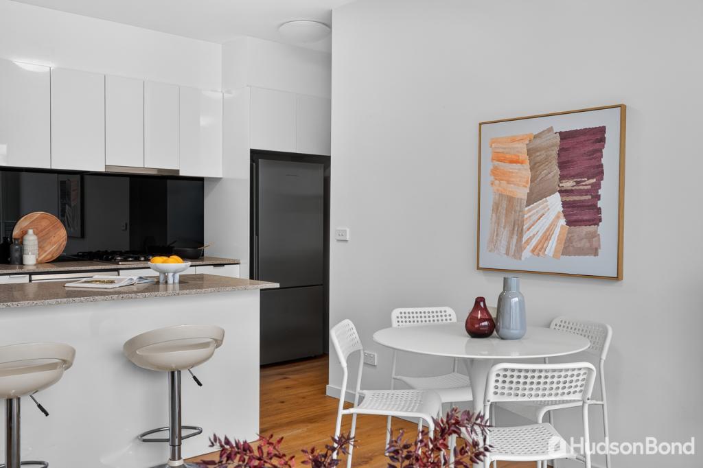 302/103 GRANGE RD, GLEN HUNTLY, VIC 3163