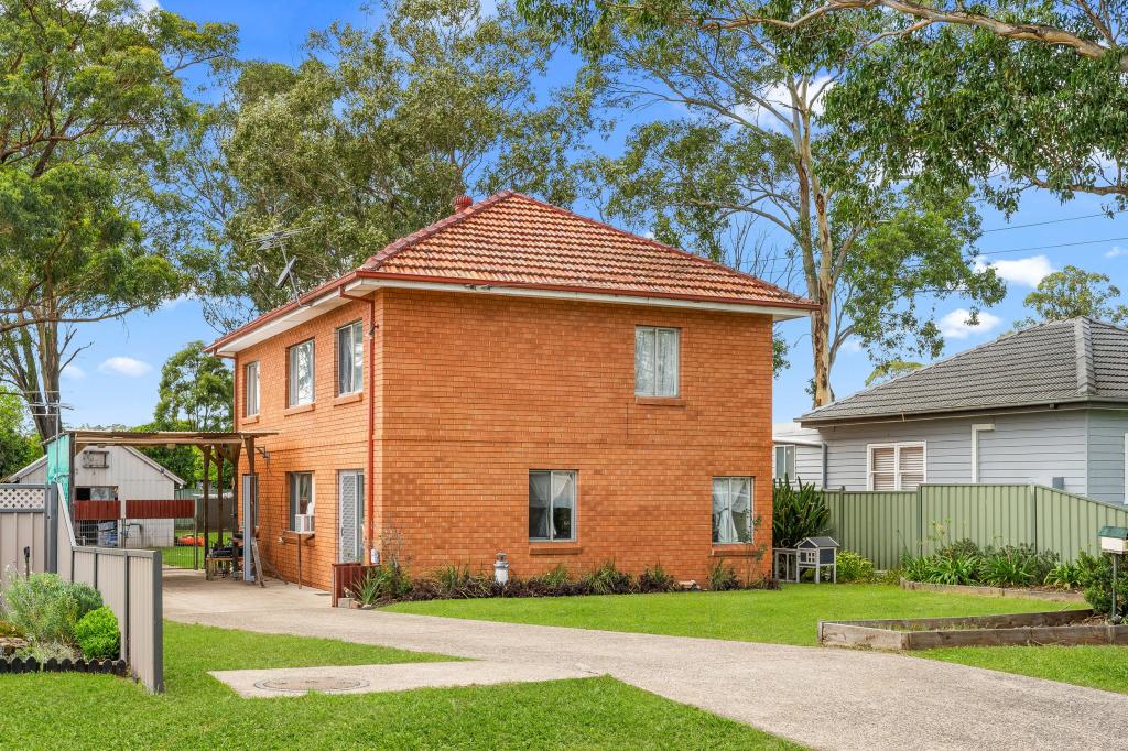 12 Barker St, Cambridge Park, NSW 2747