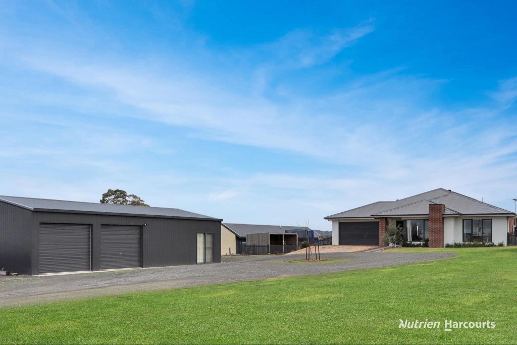 4A ROBERTSON ST, CASTERTON, VIC 3311