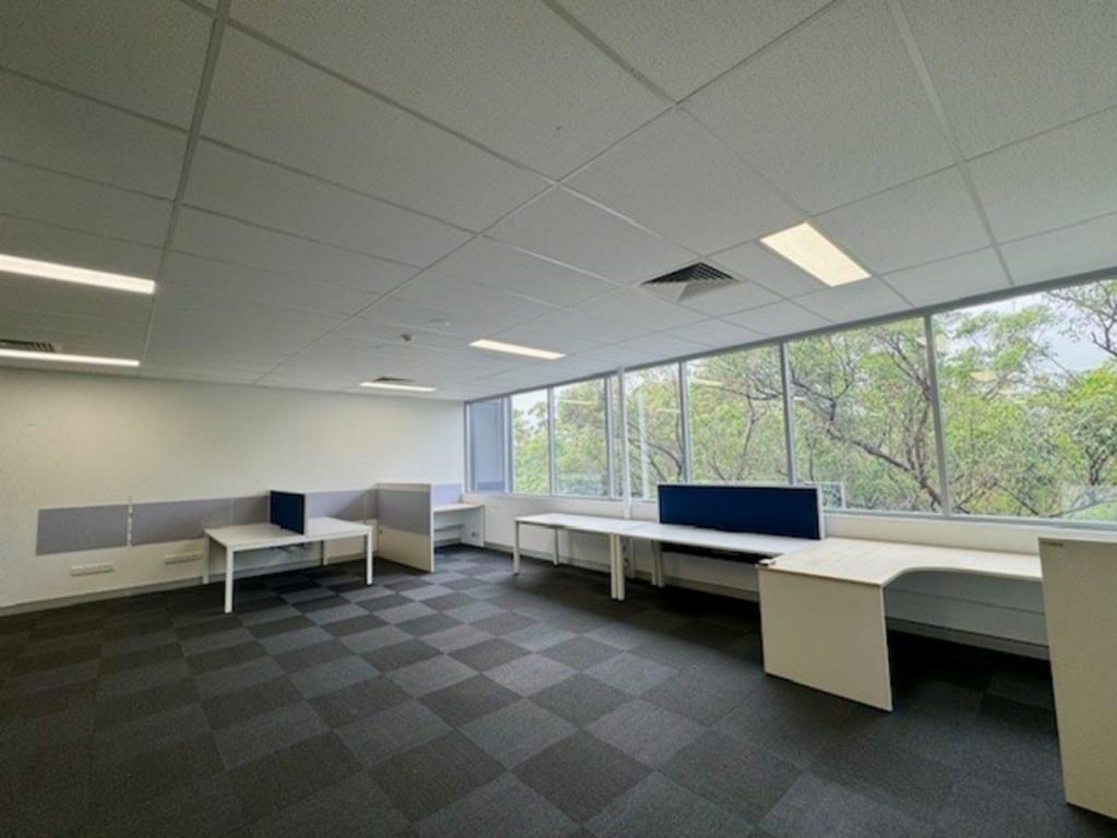 Suite 408/1 Bryant Dr, Tuggerah, NSW 2259