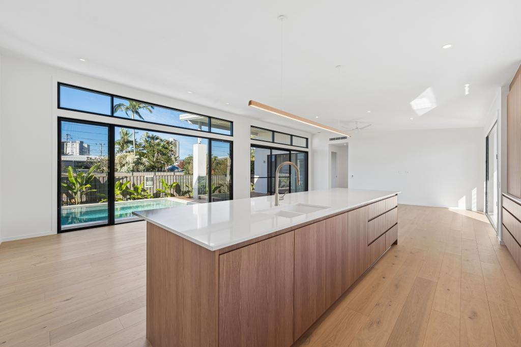 57 Warrina Cres, Burleigh Waters, QLD 4220