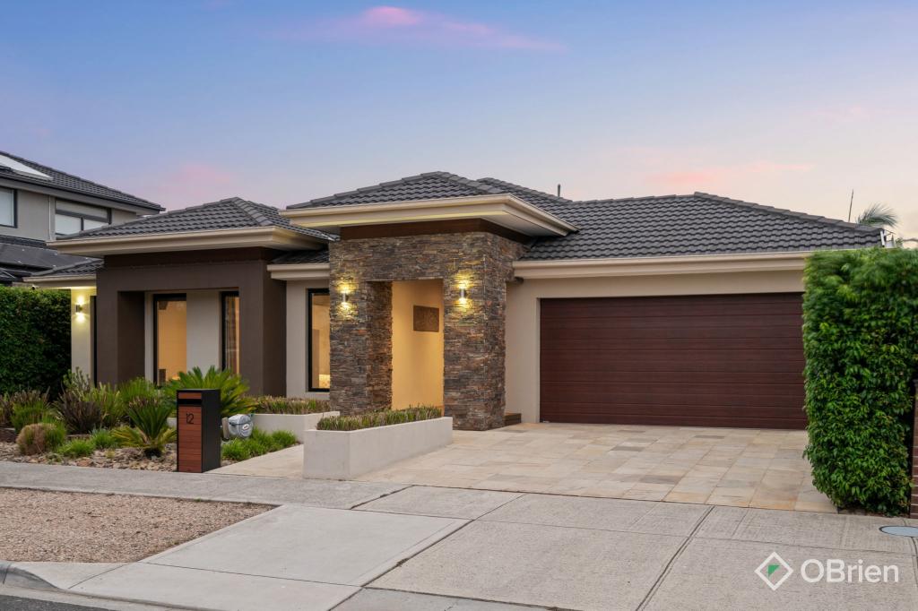 12 Amesbury Way, Clyde North, VIC 3978