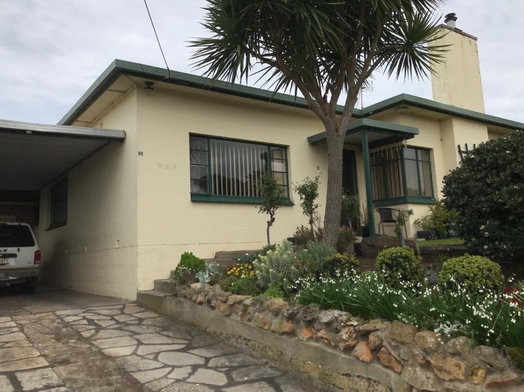 21 Attiwill St, Beachport, SA 5280