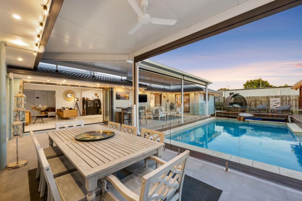 4 Mizzen Cl, Wurtulla, QLD 4575