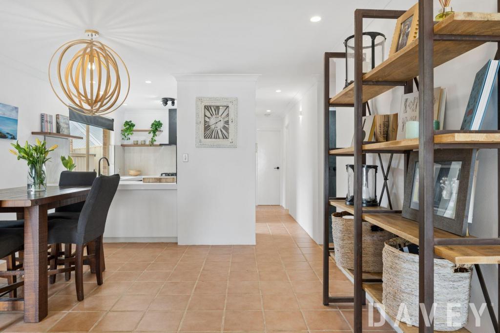 2/14 Corbett St, Scarborough, WA 6019
