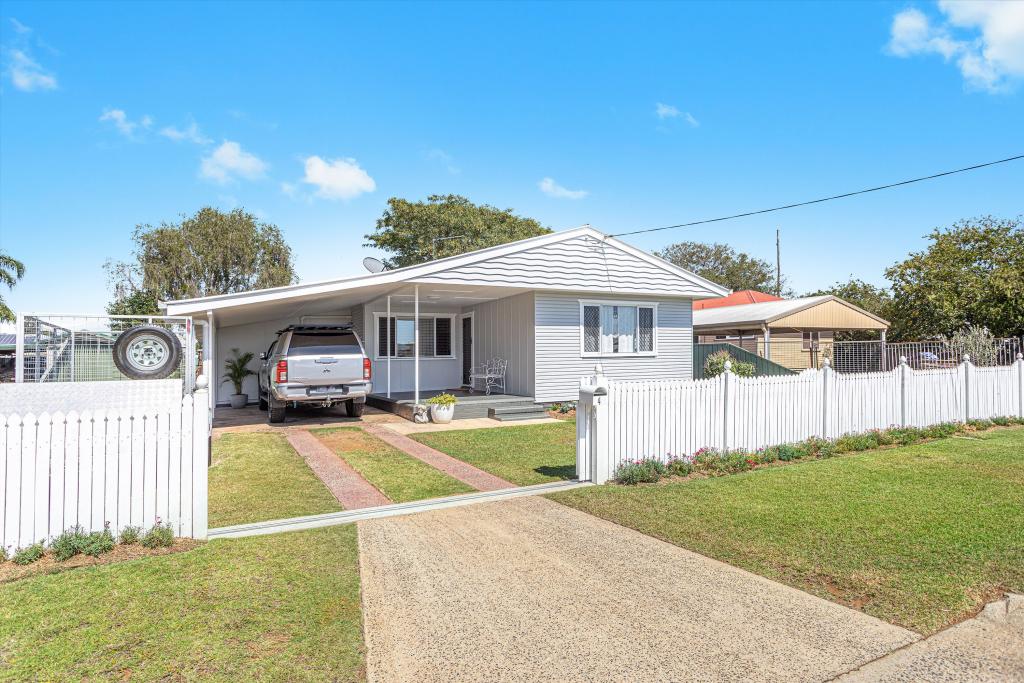 4 Aylmer St, Oakey, QLD 4401