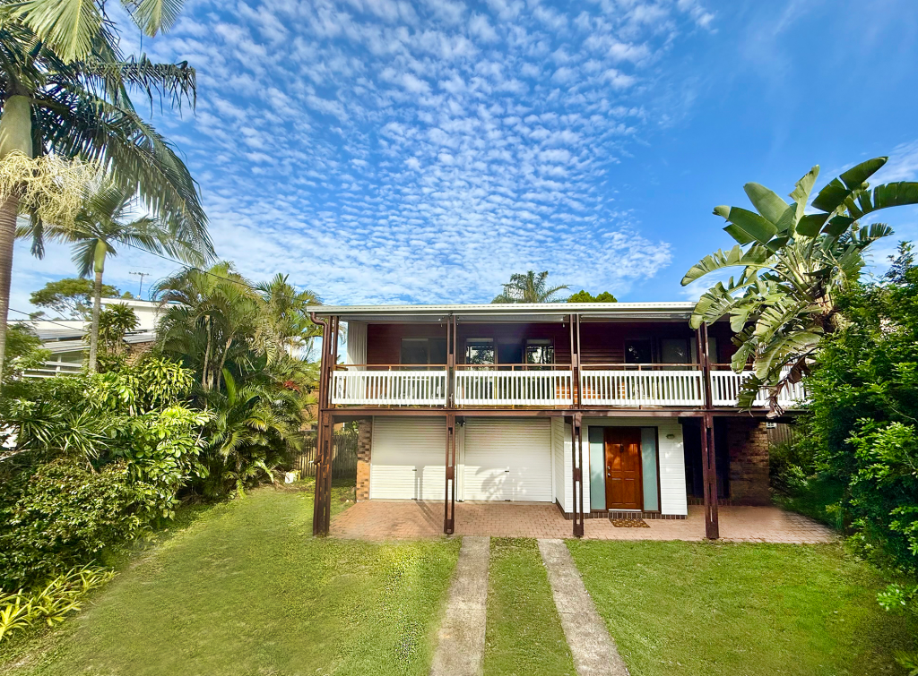 16 Banksia Ave, Noosa Heads, QLD 4567