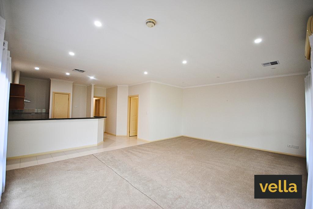 15a Heron Walk, Mawson Lakes, SA 5095