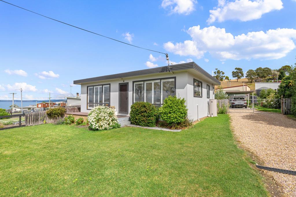 17 Oak St, Primrose Sands, TAS 7173