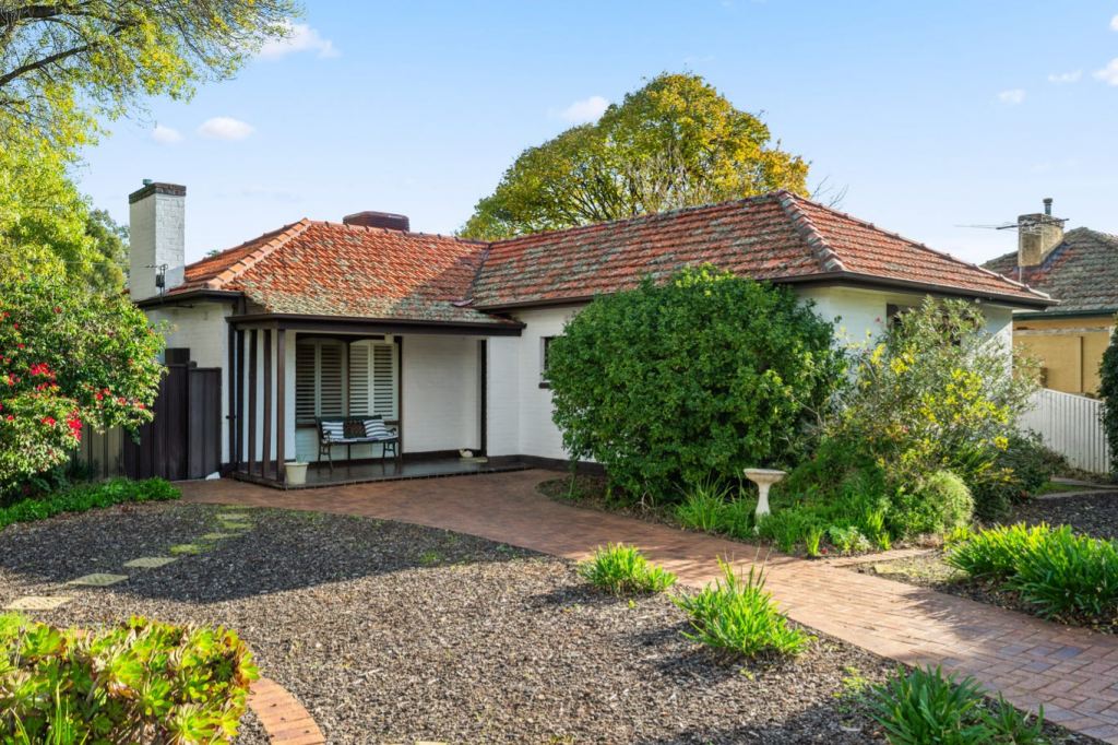 2 FISCOM ST, MARION, SA 5043
