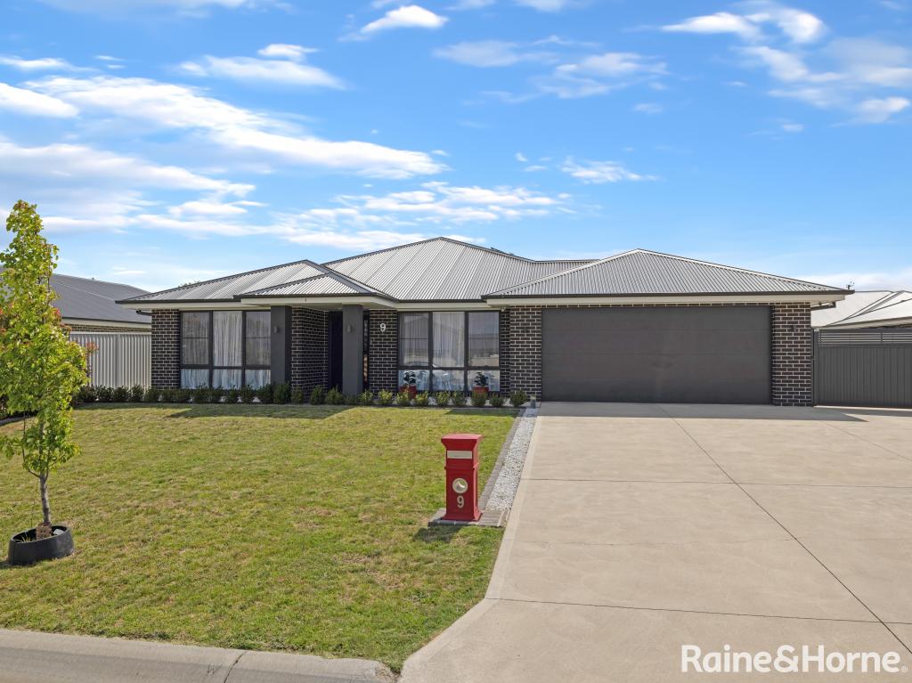 9 Darling St, Eglinton, NSW 2795