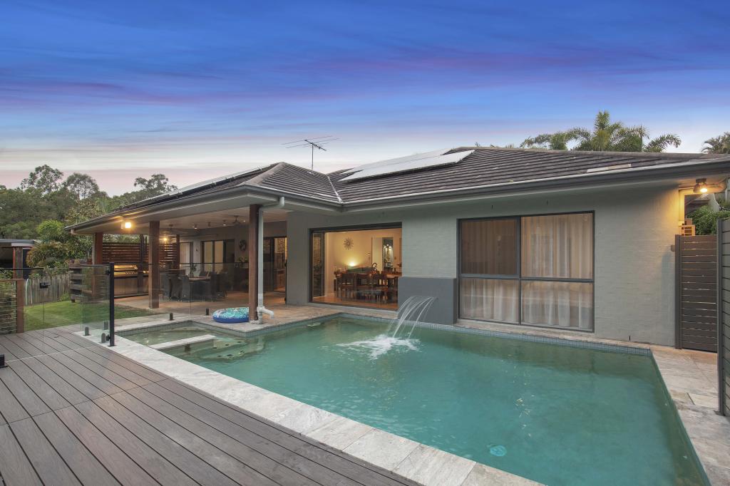 8 Grandis Ct, Cashmere, QLD 4500