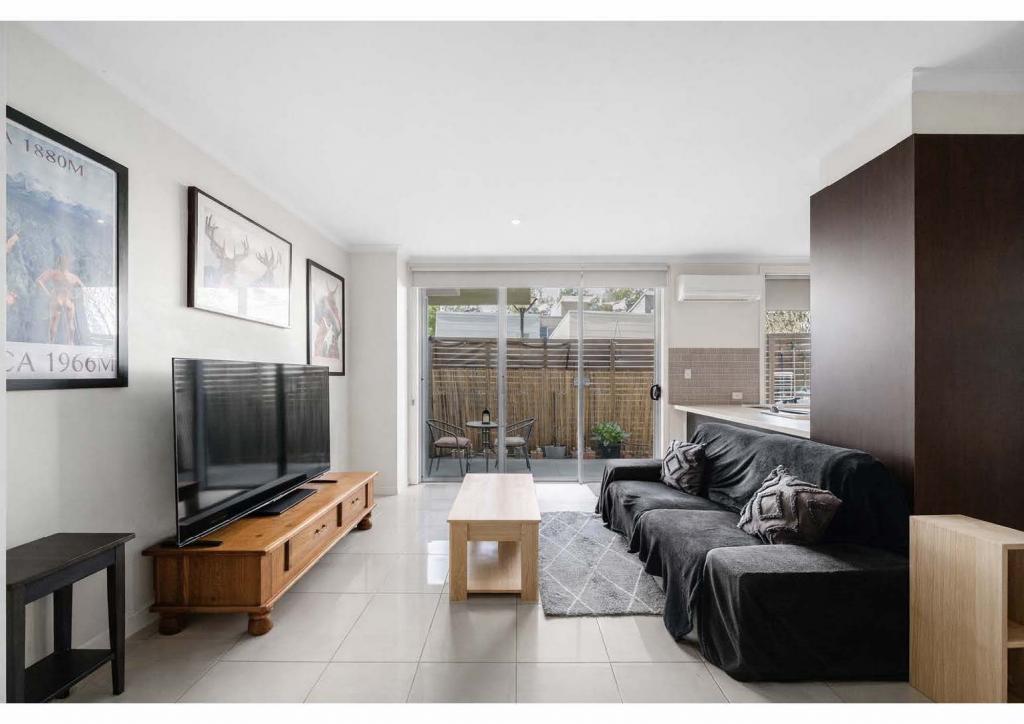 5a/1 Manna Gum Ct, Coburg, VIC 3058