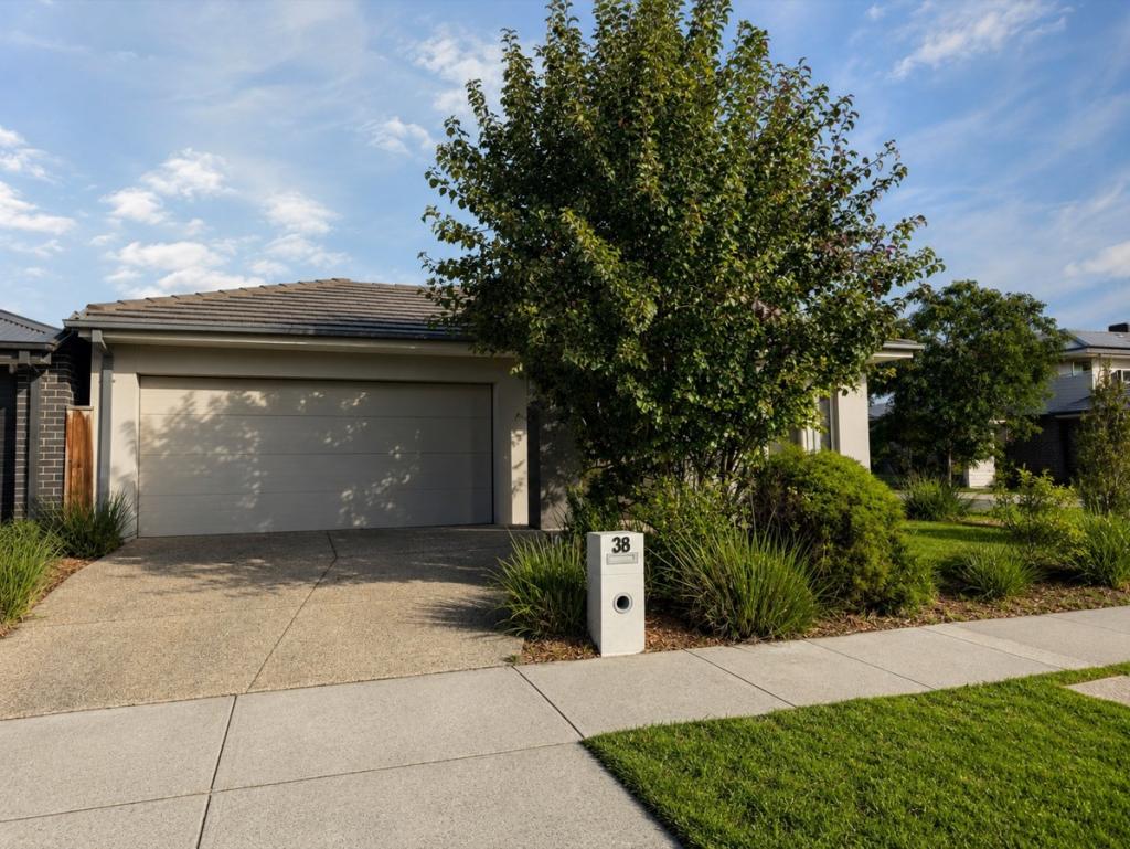 38 ATHLETIC CCT, CLYDE, VIC 3978