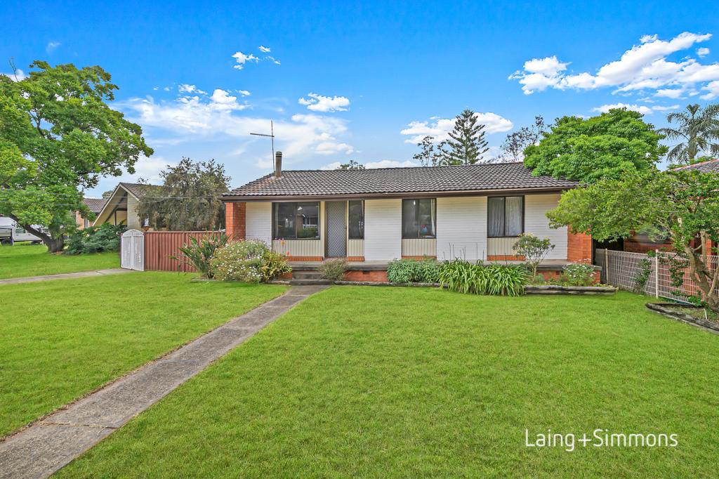 33 Wilkie Cres, Doonside, NSW 2767