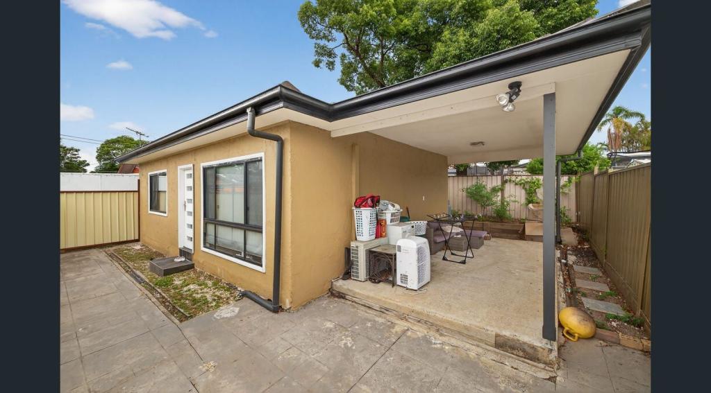 1/198 Roberts Rd, Punchbowl, NSW 2196