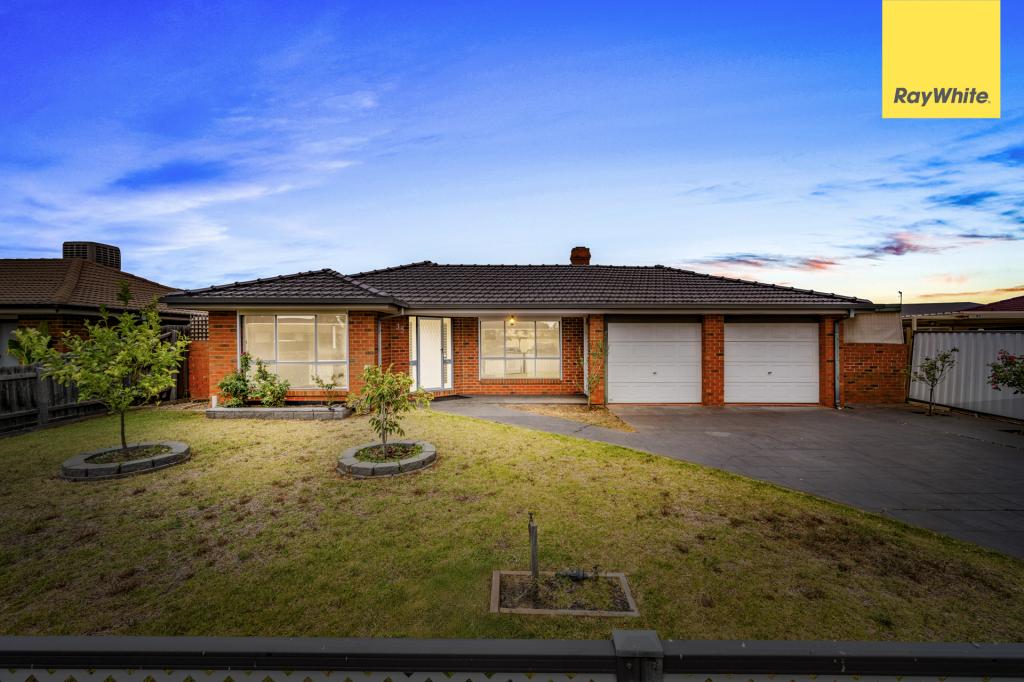 35 Stanley Cres, Brookfield, VIC 3338