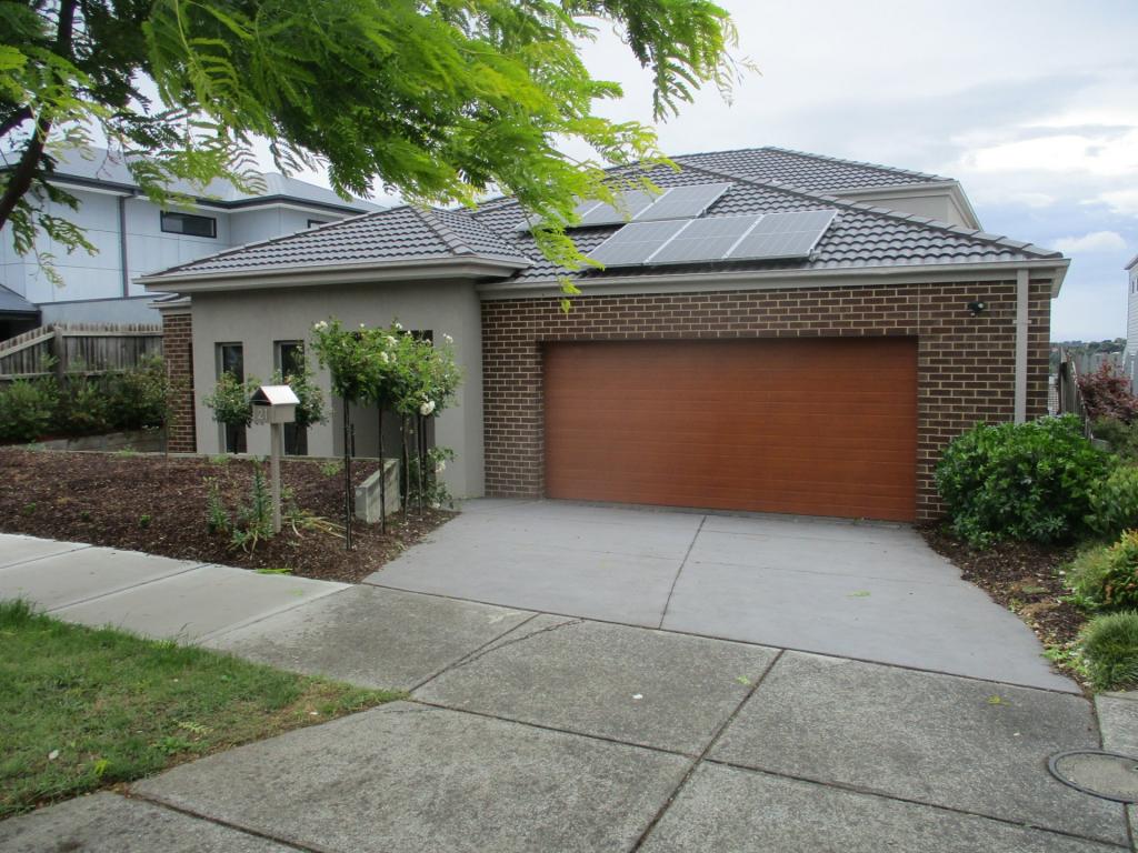 21 Regent Ave, Mooroolbark, VIC 3138