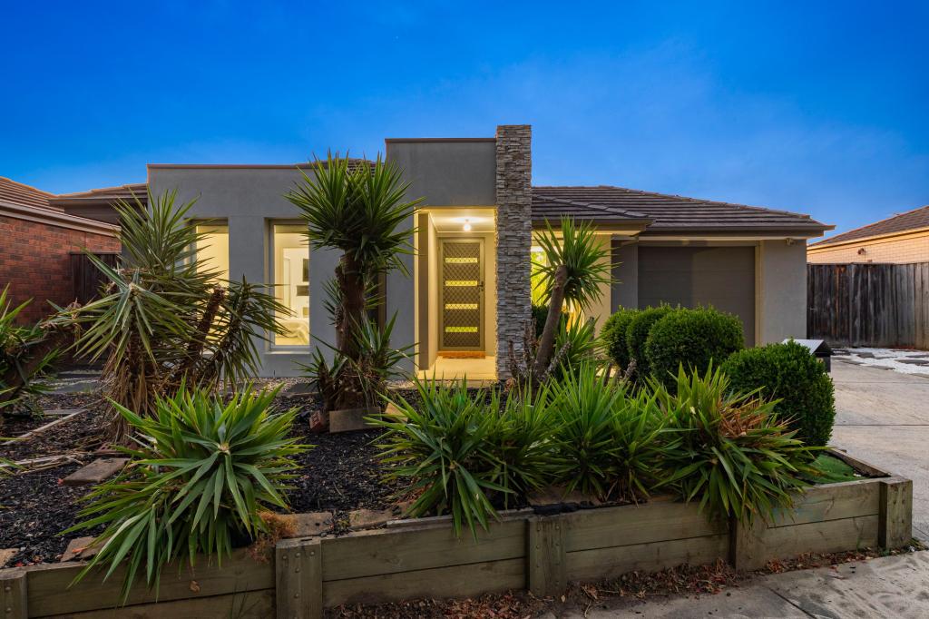 6 KOSTA BODA BVD, PAKENHAM, VIC 3810