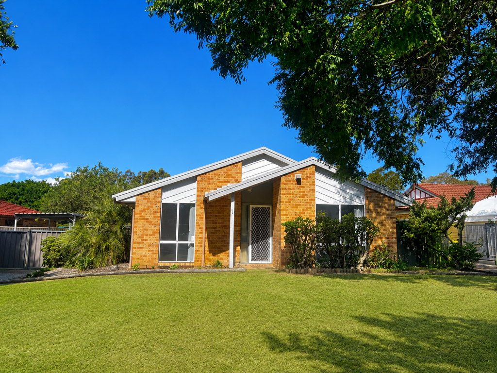 7 Charles Babbage Ave, Currans Hill, NSW 2567