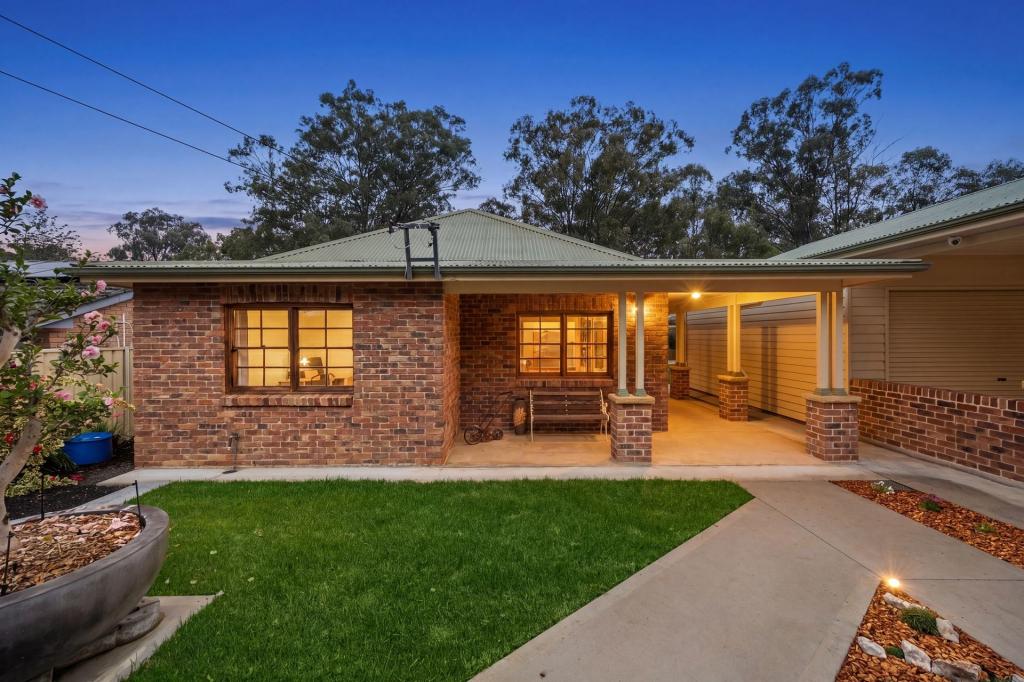 313 SPINKS RD, GLOSSODIA, NSW 2756