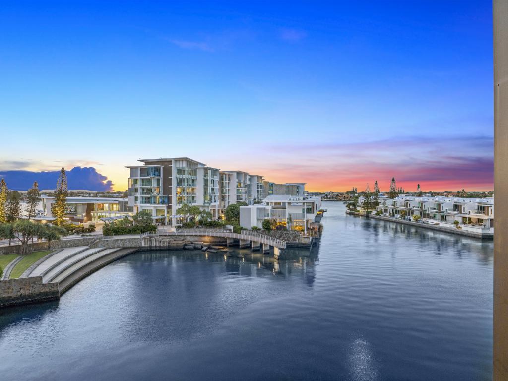 6401 Ephraim Island, Paradise Point, QLD 4216