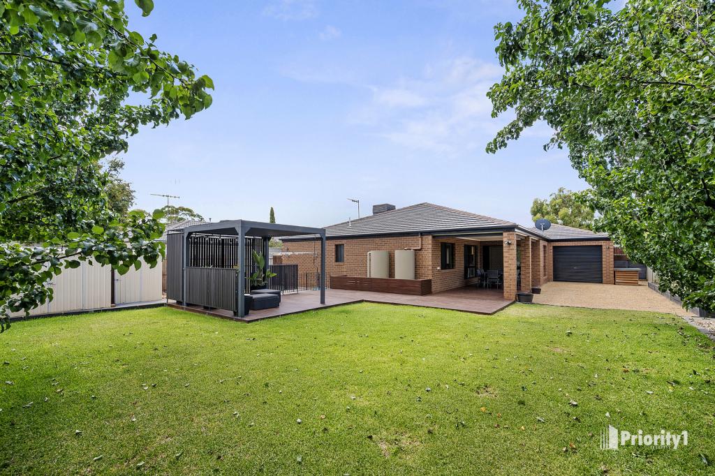 15 Black Wattle Ave, Epsom, VIC 3551