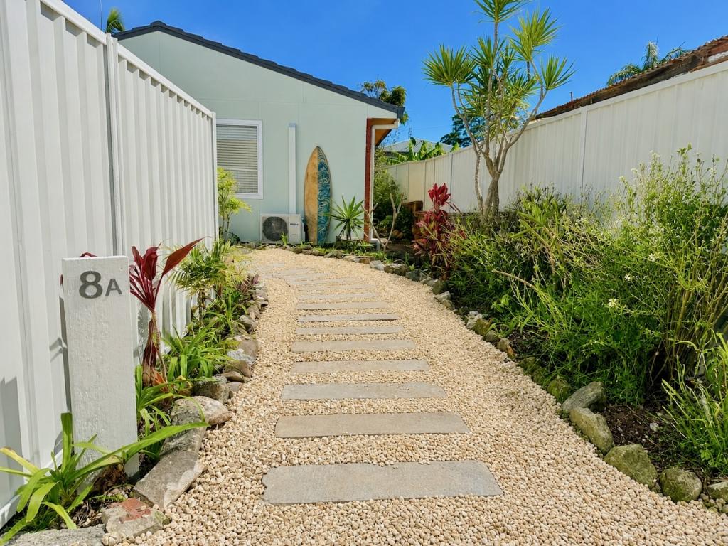 8A DELIA AVE, BUDGEWOI, NSW 2262