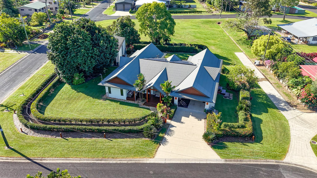 2-4 Seafarer St, South Mission Beach, QLD 4852