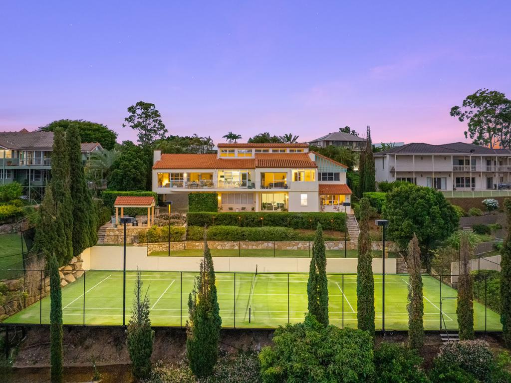 5 Sutherland Ct, Mount Ommaney, QLD 4074