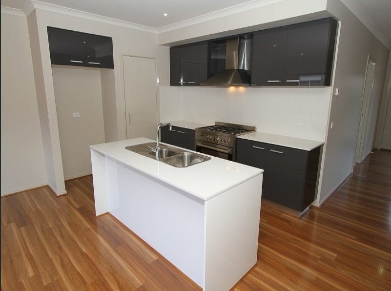 1 Cawdor Cove, Derrimut, VIC 3026