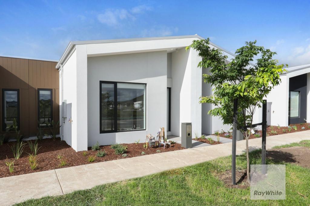 8 Cosgrove Dr, Beveridge, VIC 3753