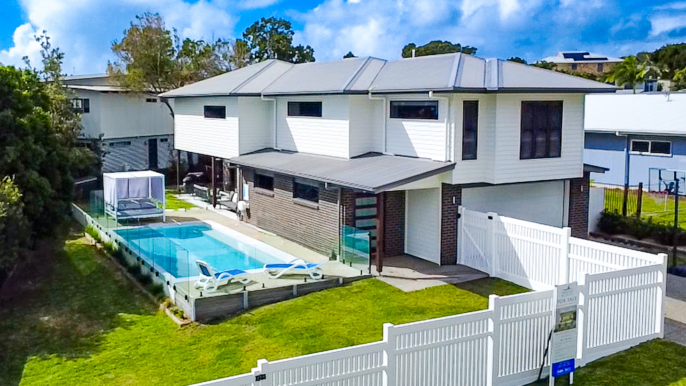 62 Bombala Cres, Rainbow Beach, QLD 4581
