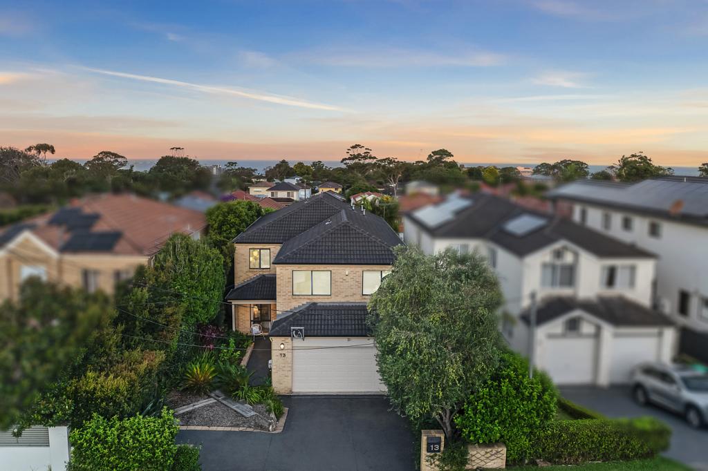 13 Waratah Pde, Narraweena, NSW 2099