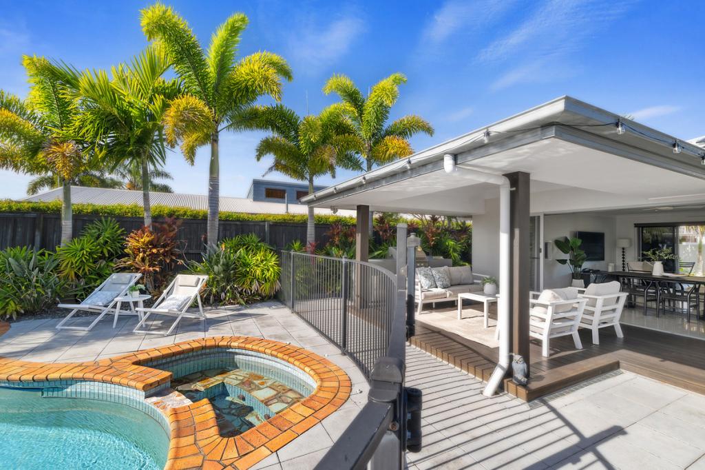 17 Wandoo St, Minyama, QLD 4575