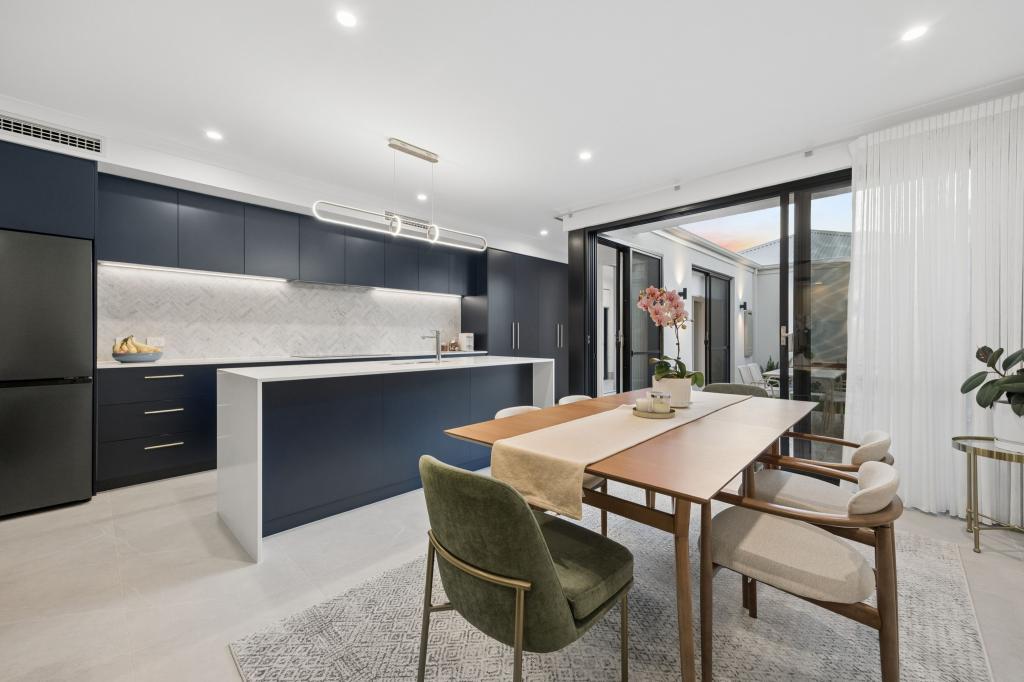 9 Surf Lane, North Coogee, WA 6163