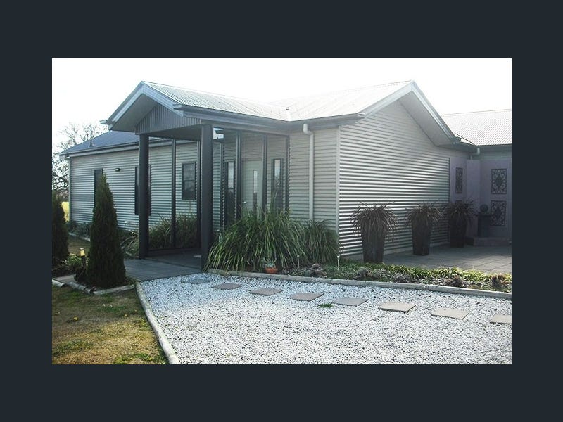 27 Golf Links Rd, Glen Innes, NSW 2370